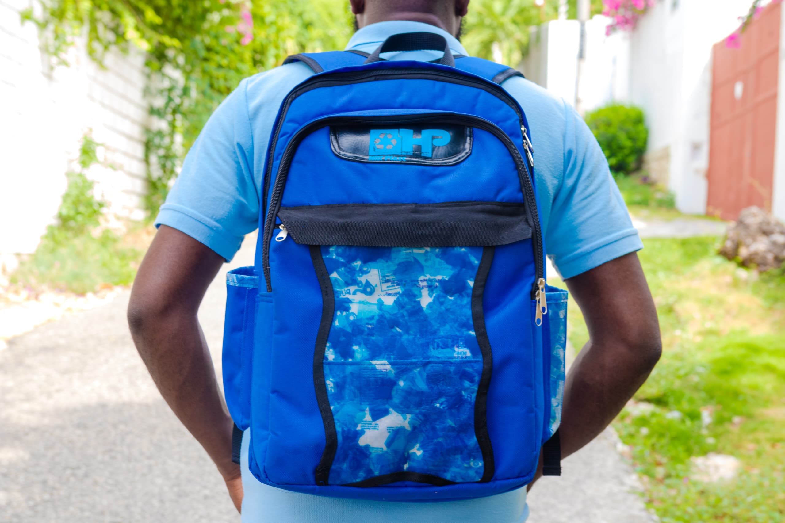 Hill Plast: Mochilas ecológicas para un futuro sostenible en Haití