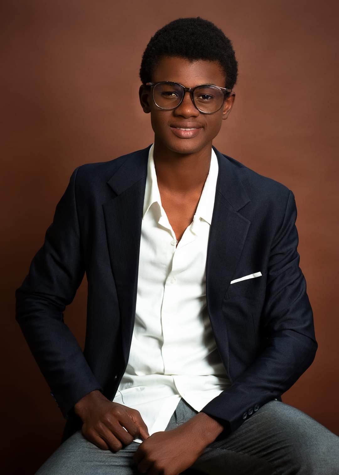 Jean Wood Jude, conocido como poeta mudo, publica su primera colección de poemas.