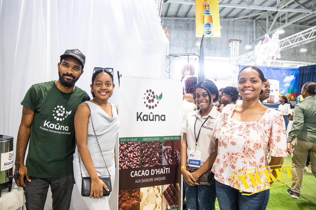 Hecho en Haití en el centro de atención del centro de convenciones  El Rancho 