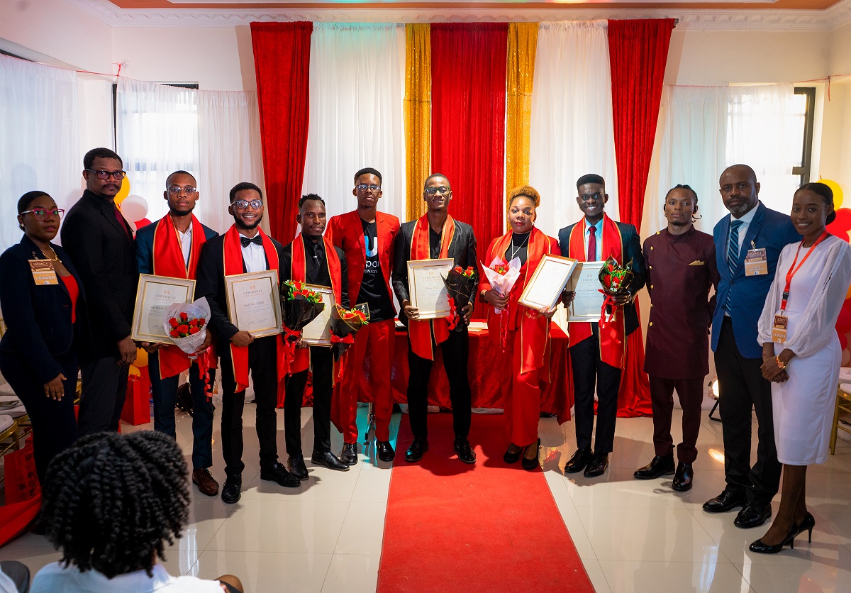 PREMIO LEGACY LEADERSHIP 2025: 6 líderes homenajeados en Carrefour por su compromiso e impacto en la comunidad