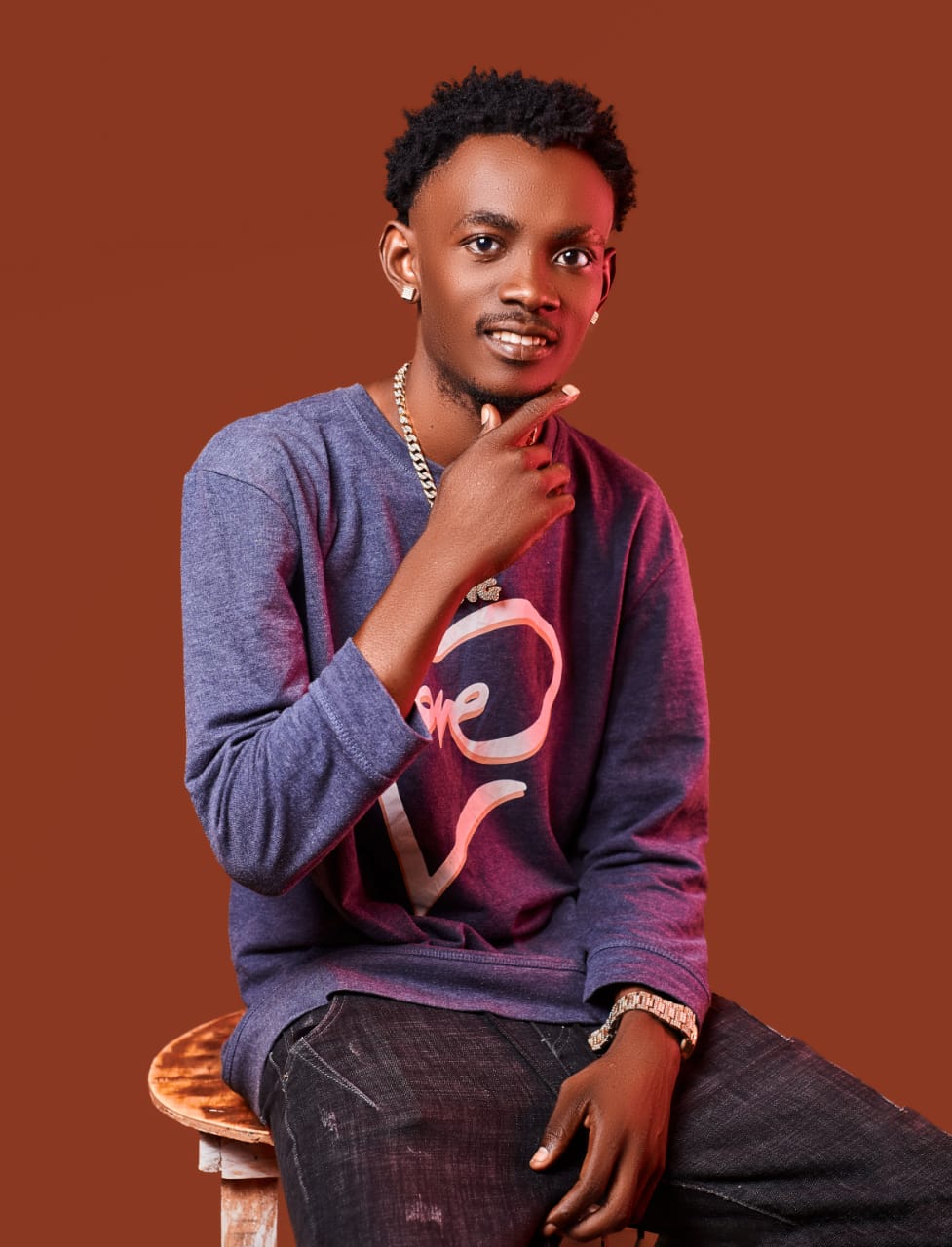 Maello ERO: una estrella en ascenso del rap haitiano Maello ERO: una estrella en ascenso del rap haitiano