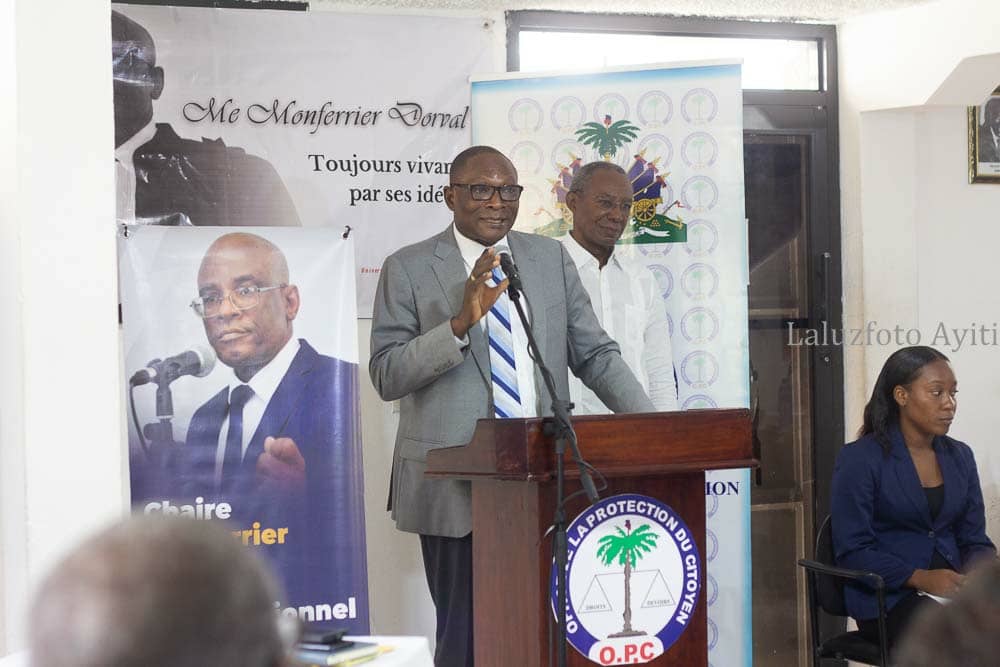 La cátedra de derecho constitucional Monferrier Dorval, un gesto de la Universidad Estatal de Haití, por la preservación de la memoria del profesor Dorval