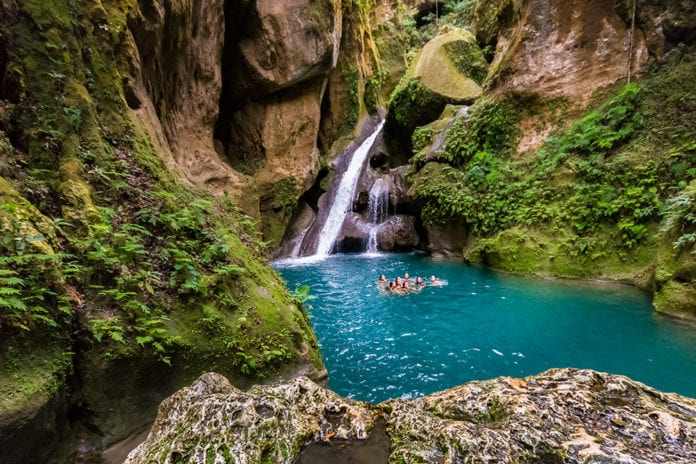 Una playa haitiana sorprende con su inesperada belleza – ¡Descúbrela!