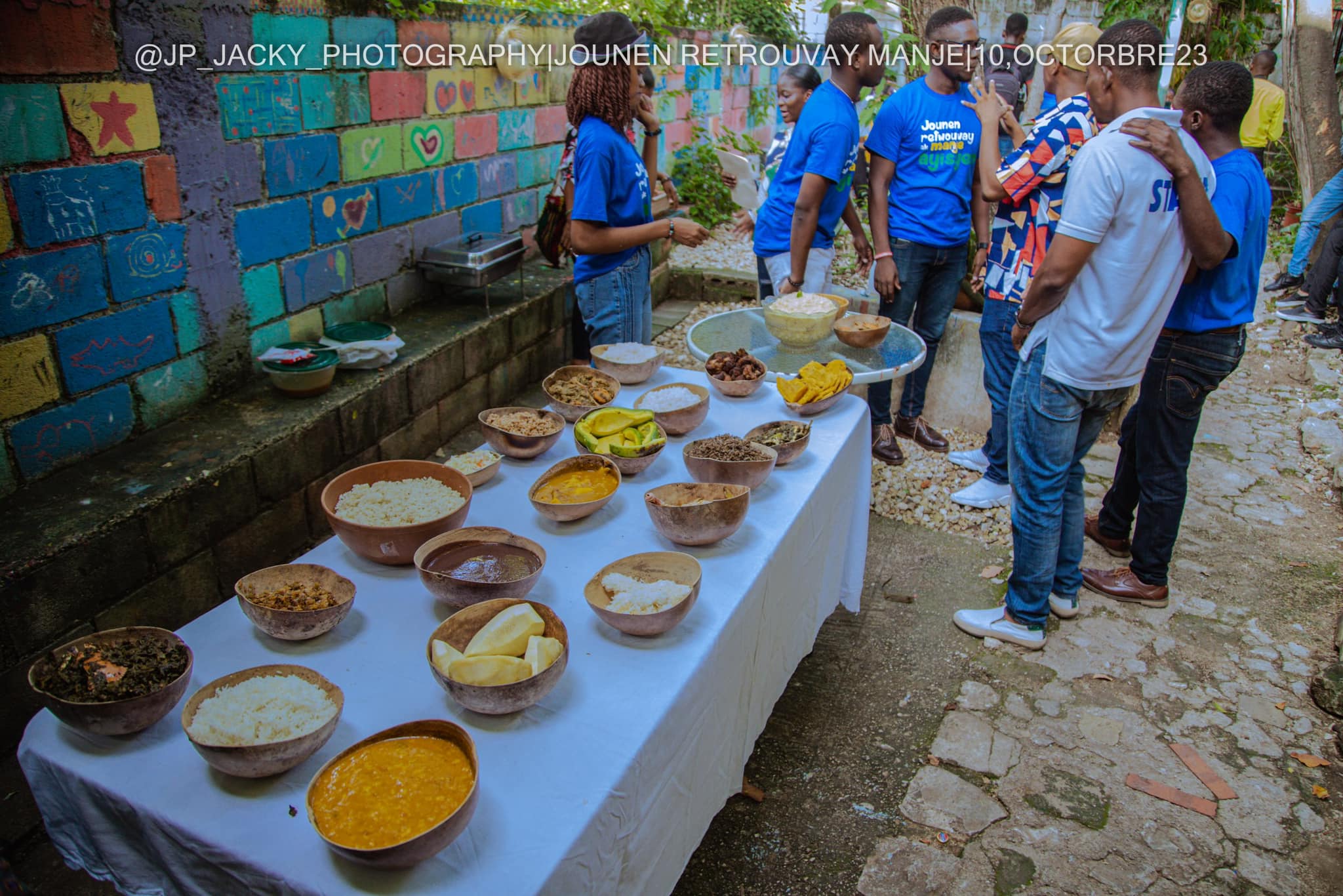 Cocina haitiana:  JOUNEN RETWOUVAY AK MANJE AYISYEN  con motivo del cumpleaños de Andy Vibert